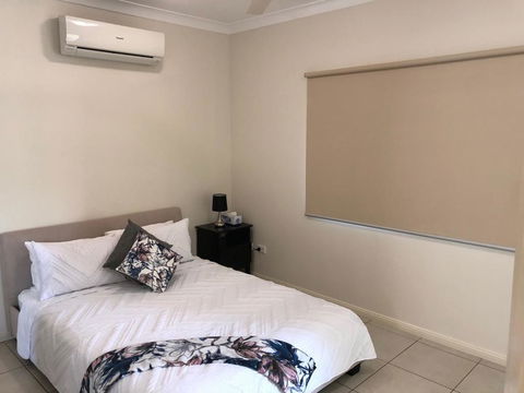 Secure 2 Bed Unit In Gray - Close Palmerston City - Adwords Guide 1