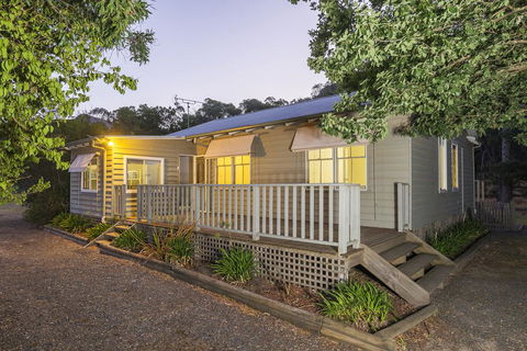 Serenity: Halls Gap - Adwords Guide 0