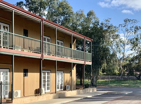 Settlers Hotel York - Adwords Guide 3