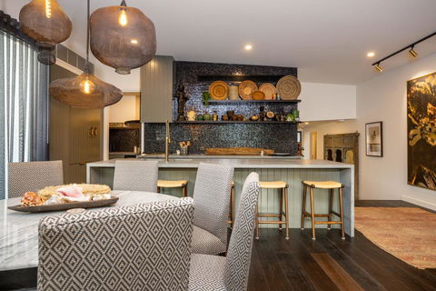 Shambala Dana: Beach And Pool - Adwords Guide 3