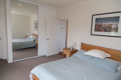 Shearers Rest - 5 Davey Road - Adwords Guide 1