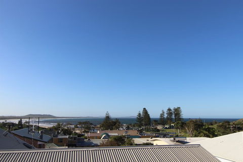 Shiloh Holiday House, 14 East Street - Adwords Guide 0