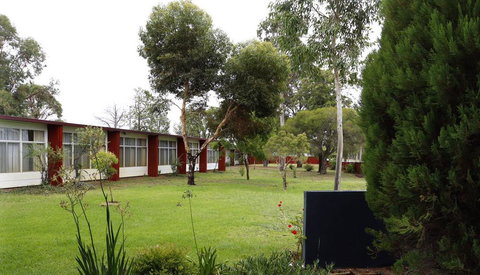 Silver Oaks Motel - Adwords Guide 3