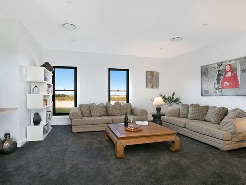 Somerton Ridge - The Perfect Rural Retreat - Adwords Guide 3