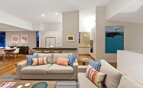 Spacious With Surf Views, Sunshine Beach - Adwords Guide 3