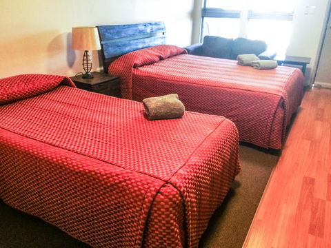 Spinifex Hotel - Adwords Guide 0