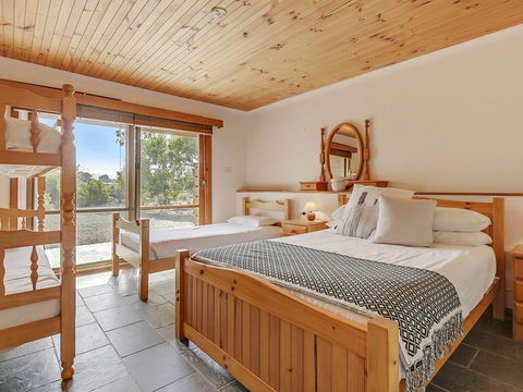 Steeles Island Retreat - Adwords Guide 2