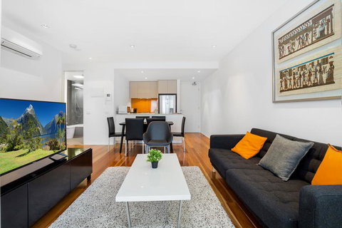 Stylish Apartment With Large Balcony And Parking - Adwords Guide 0