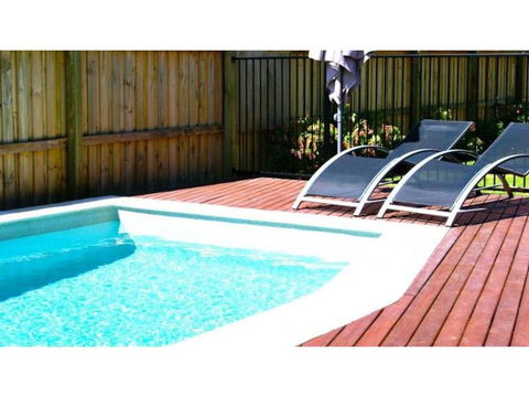 Summersalt Beach House - Adwords Guide 1