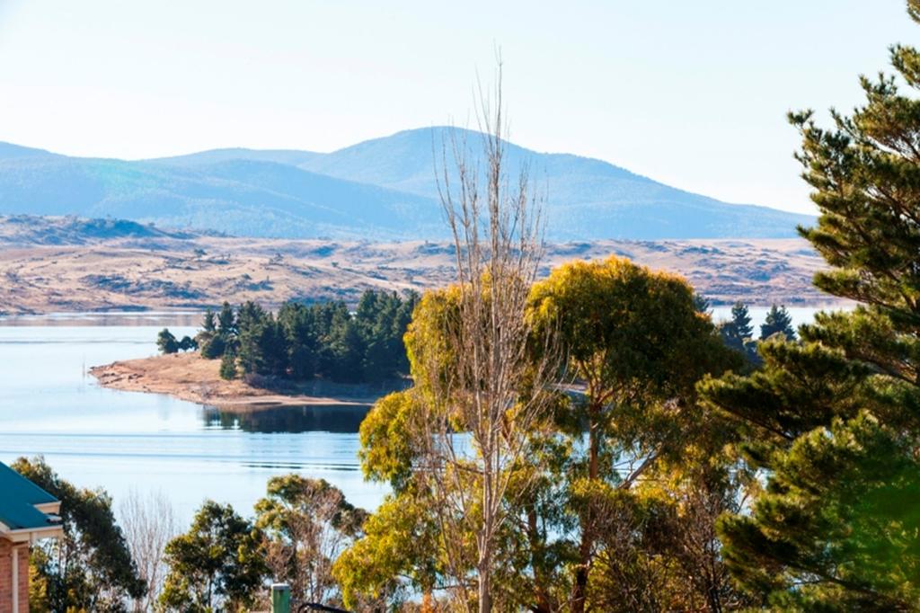 Summit 9 - Modern and stylish newly renovated apartment Jindabyne