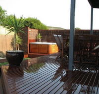 Sunderland Retreat Phillip Island - Adwords Guide