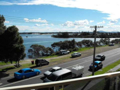 Sunlake Unit 9, 82 Little Street, Forster - Adwords Guide 3