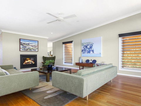 Sunshine Beach House-25 Metre Walk To The Beach - Adwords Guide 3