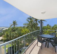 Sunshine Cove across the road from the beach - Adwords Guide