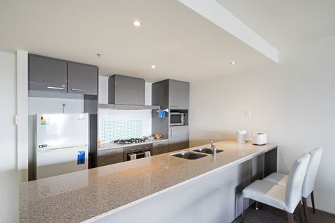 Superb Surfers Paradise Apartment - Top Location! - Adwords Guide 2