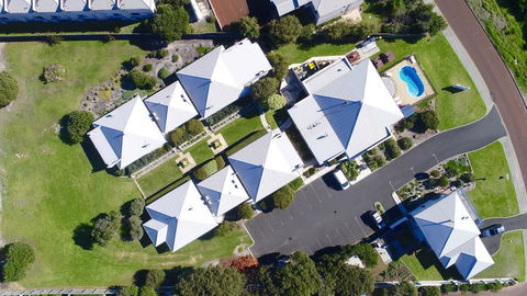 Surfpoint Resort - Adwords Guide 0