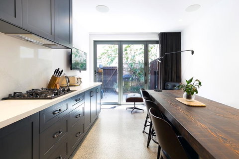 Surfside Luxury In The Heart Of Manly - Adwords Guide 1