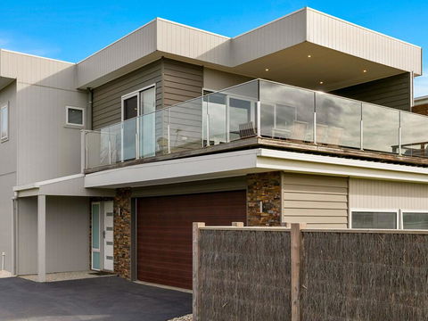 Swan Bay Views - Adwords Guide 0