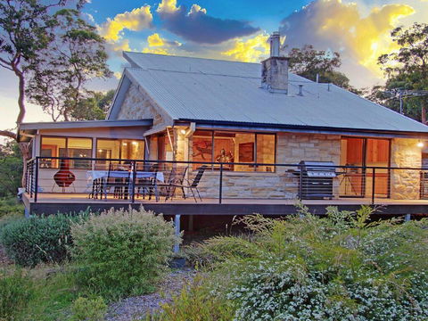 Sydney View - 70km From Sydney, 1000km From Care! - Adwords Guide 1