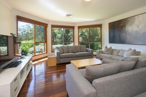 Taliesin - Beautiful 4 Bedroom Home With Amazing Views! - Adwords Guide 3