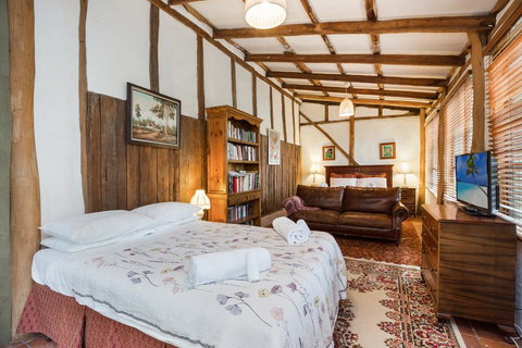 Taradale House Estate - Adwords Guide 1