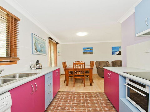 Tea Tree Cottage - Great Yard For Pets And Kids - Adwords Guide 1