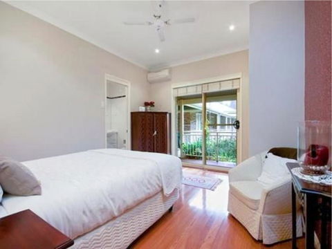The Acreage Luxury B&B And Guesthouse - Adwords Guide 0