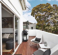 The Anderson South Melbourne MSAC 400m Parking Balcony - Adwords Guide