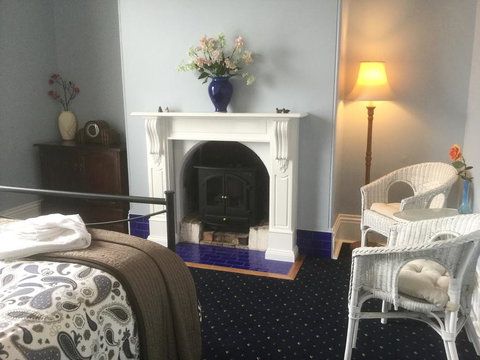 The Bank Guesthouse Glen Innes - Adwords Guide 2