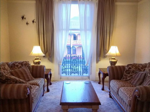 The Bank Guesthouse Glen Innes - Adwords Guide 3