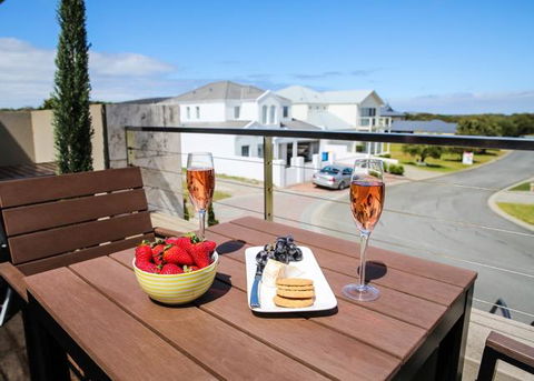 The Beach House At Bayside - Adwords Guide 0