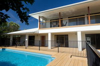 The Beach House at One Mile - 6 Burrawong