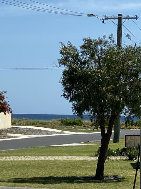 The Beach House Busselton - Adwords Guide 1