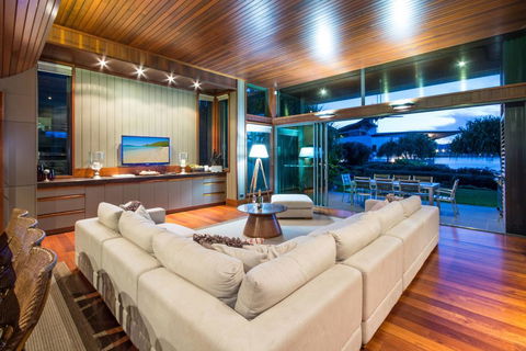 The Blue Marlin Yacht Club Villa 6 On Hamilton Island - Adwords Guide 2