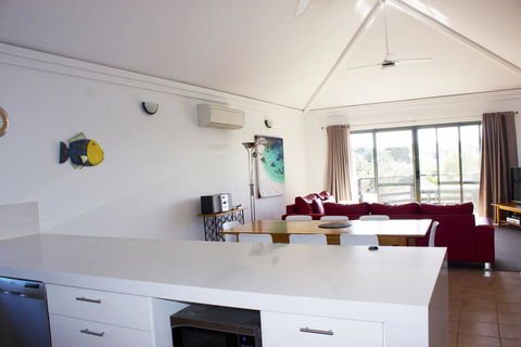 The Break Margaret River Beach Houses - Adwords Guide 1