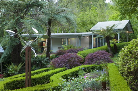The Gallery B&B Olinda - Adwords Guide 3
