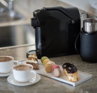 The Hamptons on Airlie - Adwords Guide