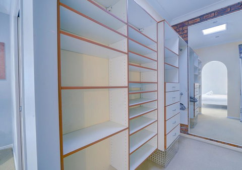 The Hillside House - Adwords Guide 3