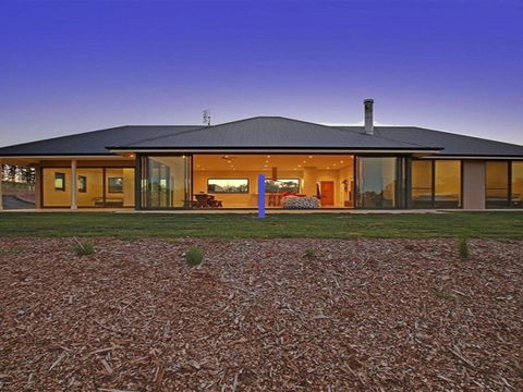 The Junction - Contemporary Meets River Country - Adwords Guide 0