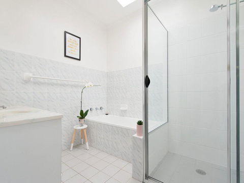 The Loft @ Fingal Bay - Adwords Guide 3