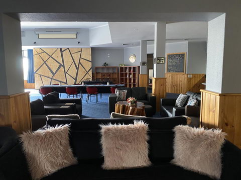 The Menai Hotel - Adwords Guide 1