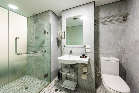 The Nest - Bright Space On Newcastle St With Roof Terrace - Adwords Guide 3