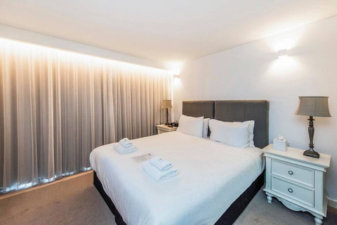 The Nest - Bright Space On Newcastle St With Roof Terrace - Adwords Guide 2