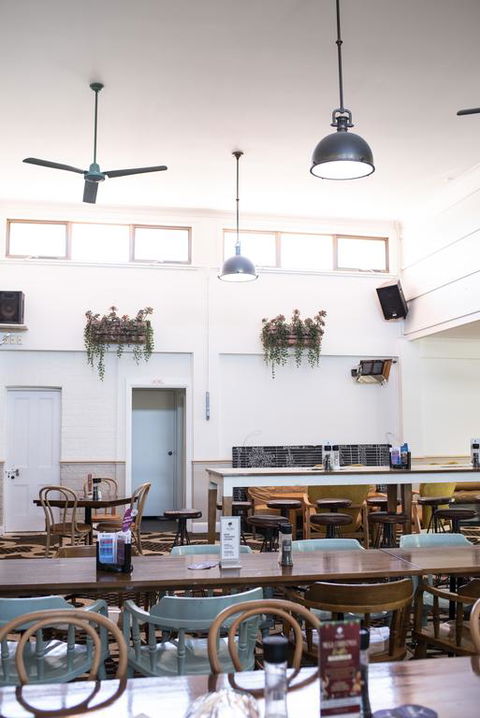 The Oaks Hotel - Adwords Guide 3