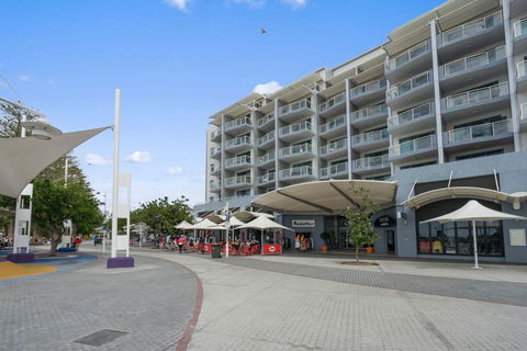 The Oaks Waterfront Resort, Unit 509 - Adwords Guide 0