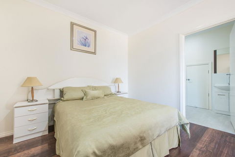 The Oasis - 6 Turnberry Drive, Links Lady Bay - Adwords Guide 2