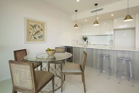 The Princess Bride - Executive 3BR Bulimba Apartment With Balcony In Central Location - Adwords Guide 2