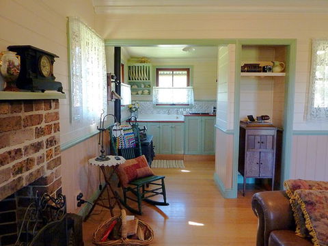 The Settlers Cottage - Kangaroo Valley - Adwords Guide 2