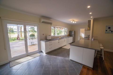 The Summer House Retreat - Adwords Guide 2