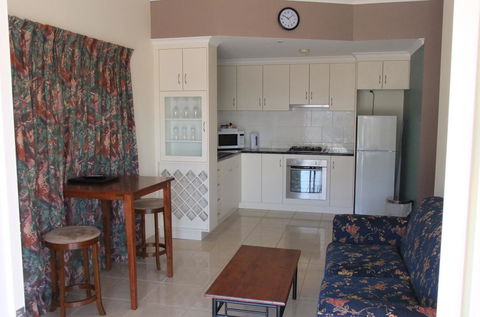 The Swagmans Rest Apartments - Adwords Guide 3